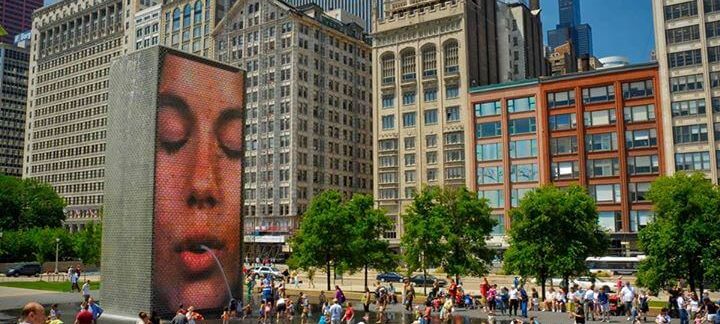 Busy park in Chicago.